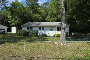 41 Potter Dr, Bellingham, MA 02019 - Photo 1