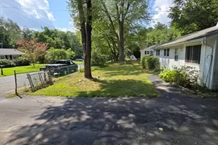 41 Potter Dr, Bellingham, MA 02019 - Photo 2