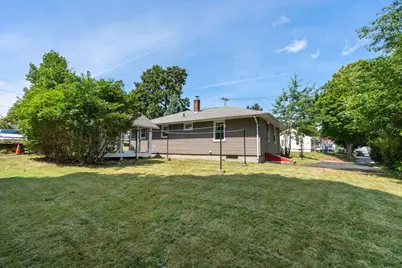 128 Clark St, Worcester, MA 01606 - Photo 4