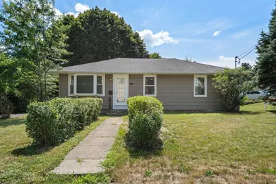 128 Clark St, Worcester, MA 01606 - Photo 2