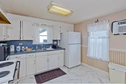135 Prentice, Springfield, MA 01104 - Photo 8