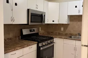 15 Longworth Ave, Brockton, NH 03201 - Photo 2