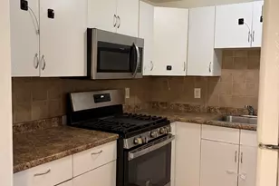 15 Longworth Ave, Brockton, NH 03201 - Photo 2