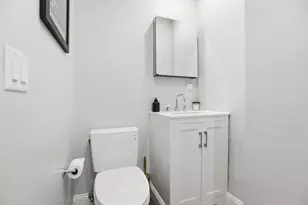 1896 Beacon St, Brookline, MA 02445 - Photo 12