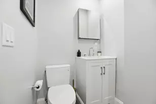 1896 Beacon St, Brookline, MA 02445 - Photo 12