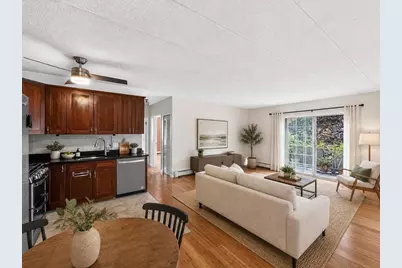 20 Skyline Dr #11, Braintree, MA 02184 - Photo 1