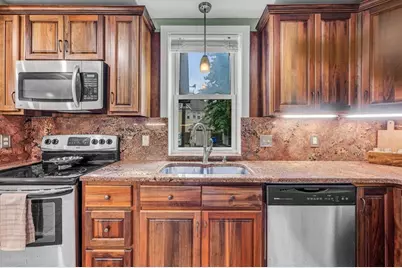 171 Dartmouth Ter, Springfield, MA 01109 - Photo 18