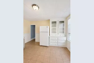 159 Frederick St #3W, New Bedford, MA 02744 - Photo 12