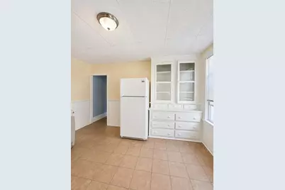 159 Frederick St #3W, New Bedford, MA 02744 - Photo 12