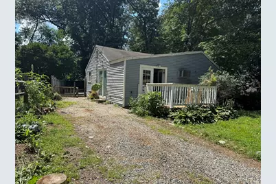 32 Hamilton Ter, Georgetown, MA 01833 - Photo 2