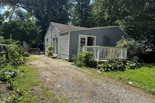 32 Hamilton Terrace, Georgetown, MA 01833 - Photo 2
