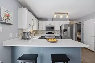 55 Hoover St, Leominster, MA 01453 - Photo 8