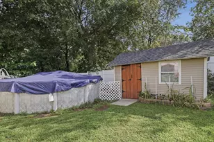 55 Hoover St, Leominster, MA 01453 - Photo 30