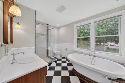 41 Maple St, Stoneham, MA 02180 - Photo 16