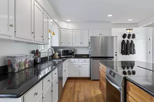 22 Post Rd, Lenox, MA 01240 - Photo 6