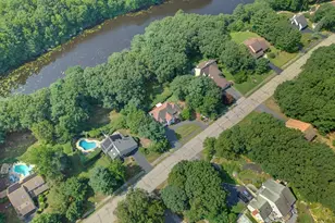 250 Palisades Cir, Stoughton, MA 02072 - Photo 2