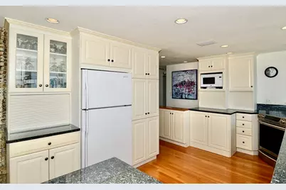 53 Harborview Rd, Hull, MA 02045 - Photo 6