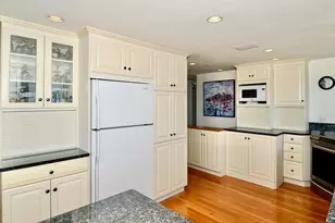 53 Harborview Rd, Hull, MA 02045 - Photo 6