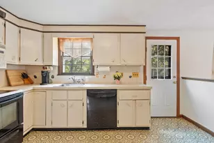 10 Gearty St, Wilmington, MA 01887 - Photo 4
