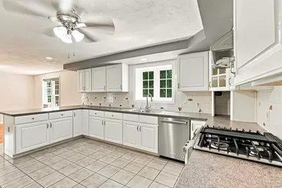 22 Stoney Hill Rd, Shrewsbury, MA 01545 - Photo 4