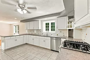 22 Stoney Hill Rd, Shrewsbury, MA 01545 - Photo 4