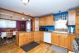 8 Highland St, Peabody, MA 01960 - Photo 6