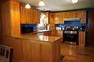 8 Highland St, Peabody, MA 01960 - Photo 8