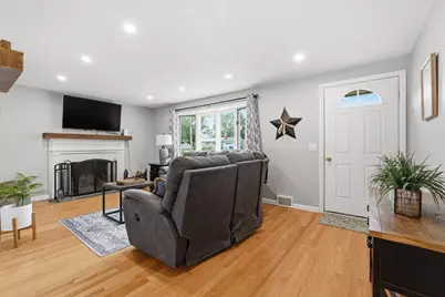 25 Paulson Dr, West Springfield, MA 01089 - Photo 8