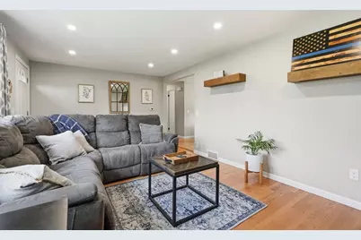 25 Paulson Dr, West Springfield, MA 01089 - Photo 10