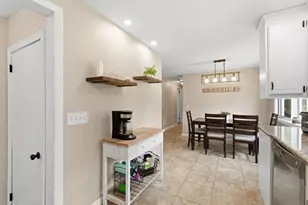 25 Paulson Dr, West Springfield, MA 01089 - Photo 16