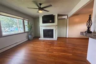 24 Crestshire Dr, Lawrence, MA 01843 - Photo 6