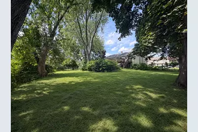 24 Crestshire Drive, Lawrence, MA 01843 - Photo 2