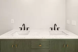 20 Shawmut St, Boston, MA 02116 - Photo 20