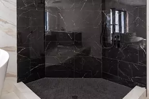 20 Shawmut St, Boston, MA 02116 - Photo 16