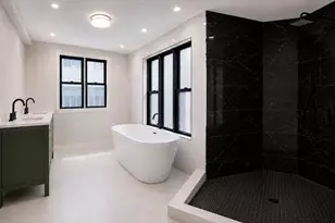 20 Shawmut St, Boston, MA 02116 - Photo 18