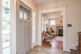 46 Walnut St, Montague, MA 01376 - Photo 6