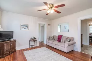 46 Walnut St, Montague, MA 01376 - Photo 10