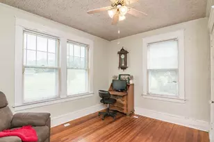 46 Walnut St, Montague, MA 01376 - Photo 14