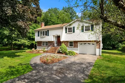 21 Freeport Dr, Burlington, MA 01803 - Photo 1