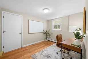 21 Freeport Dr, Burlington, MA 01803 - Photo 32