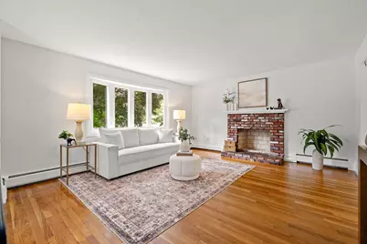 21 Freeport Dr, Burlington, MA 01803 - Photo 4