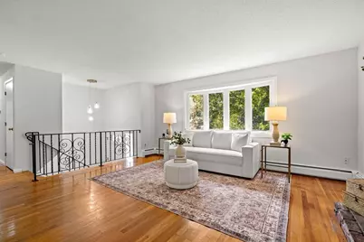 21 Freeport Dr, Burlington, MA 01803 - Photo 6