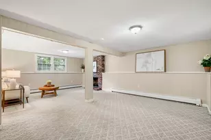 21 Freeport Dr, Burlington, MA 01803 - Photo 34
