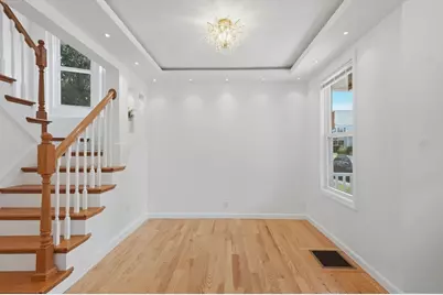 46 Sheridan St, Haverhill, MA 01830 - Photo 6