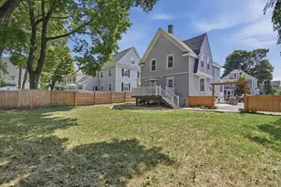 46 Sheridan St, Haverhill, MA 01830 - Photo 32