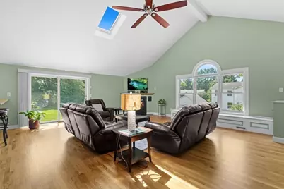 136 Main St, Hatfield, MA 01038 - Photo 12