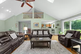 136 Main St, Hatfield, MA 01038 - Photo 10