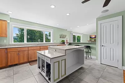136 Main St, Hatfield, MA 01038 - Photo 8