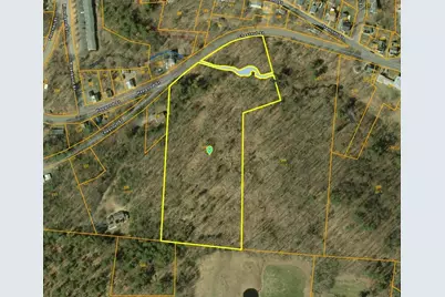 979 Chestnut St, Athol, MA 01331 - Photo 1