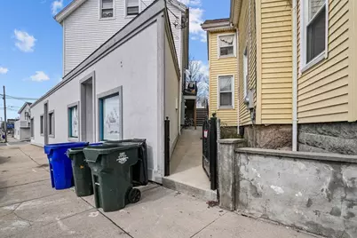 1792 Pleasant St, Fall River, MA 02723 - Photo 32